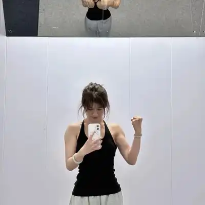 胡娜俊
